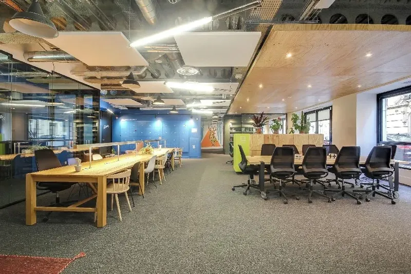 Photo des bureaux de Coworking Nextdoor : espace de coworking à Issy Les Moulineaux