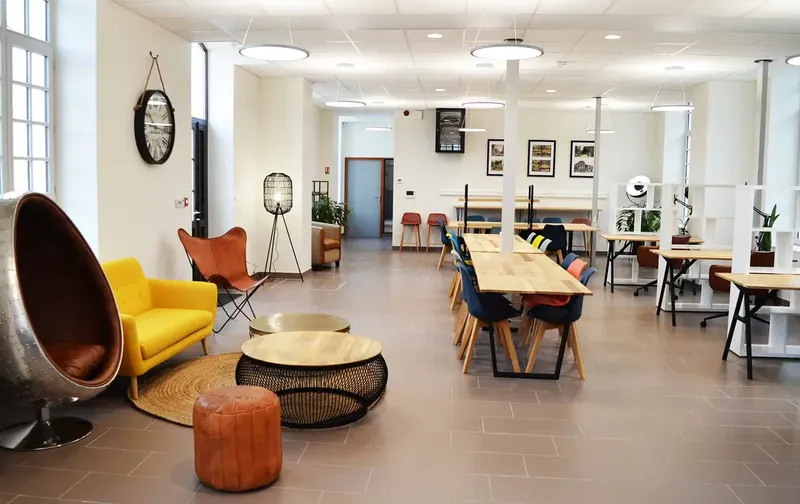 Photo des bureaux de L'Arsenal Espace De Coworking : espace de coworking à Senlis