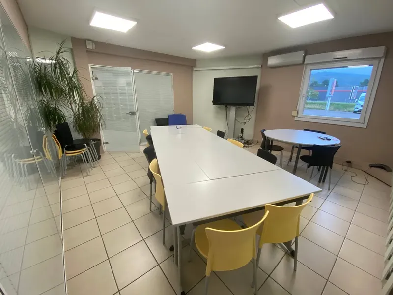 Photo des locaux de Coworking Open Work : espace de coworking à Bourgoin Jallieu