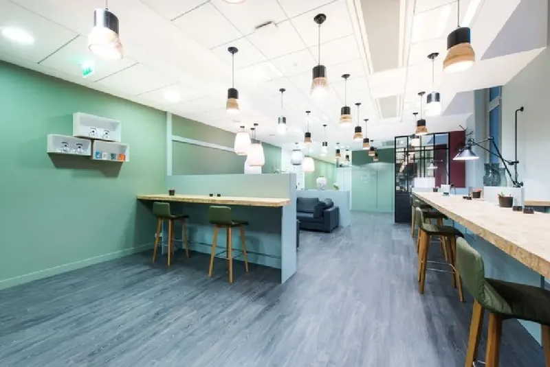 Photo des bureaux de Blue Office Saint Lazare : espace de coworking à Paris 8