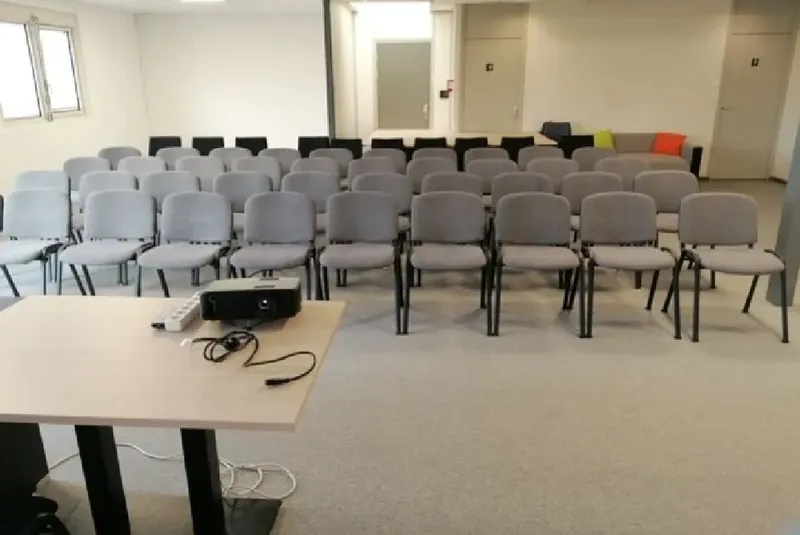Photo des bureaux de Coworking En Milieu Rural : espace de coworking à Sainte Valiere