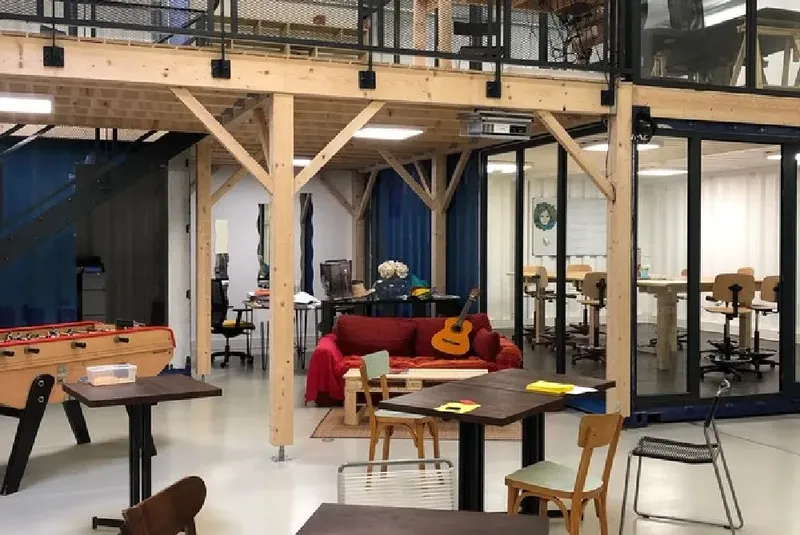 Photo des bureaux de La Cinquieme Dimension : espace de coworking à Belfort