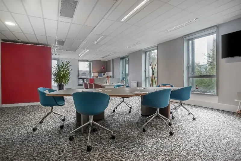 Photo des bureaux de Regus Bordeaux Ravezies : espace de coworking à Bordeaux