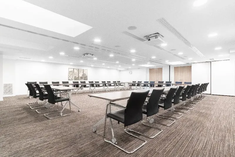 Photo des bureaux de Regus Paris 72 Faubourg Saint Honore : espace de coworking à Paris 8