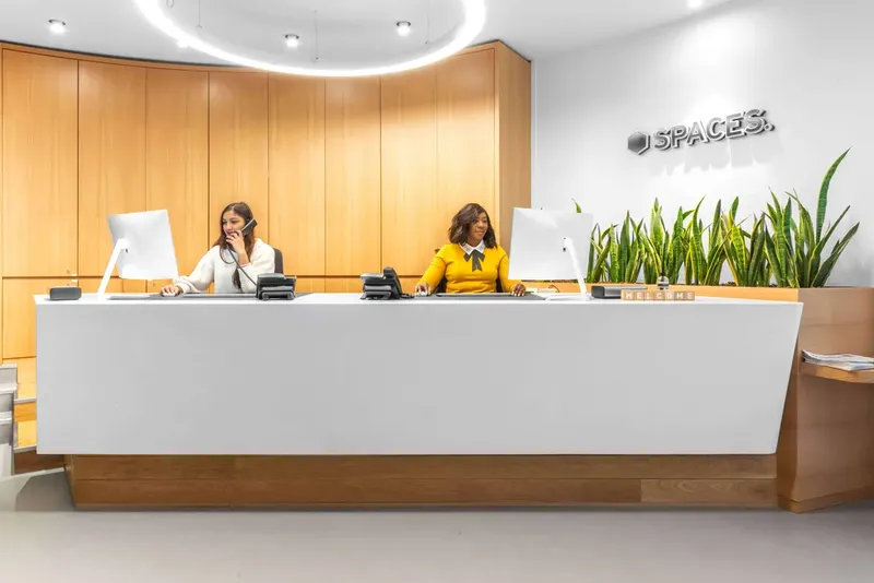Photo des bureaux de Regus Paris Arc De Triomphe : espace de coworking à Paris 8