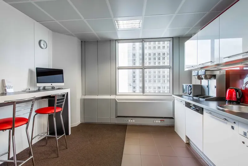 Photo des bureaux de Regus Paris La Defense Grande Arche : espace de coworking à Paris 16