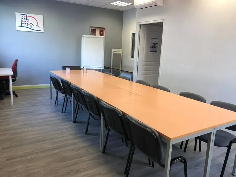 Photo des locaux de Coworking Leonard Entreprise : espace de coworking à Tours Photo des locaux de Coworking Leonard Entreprise : espace de coworking à Tours