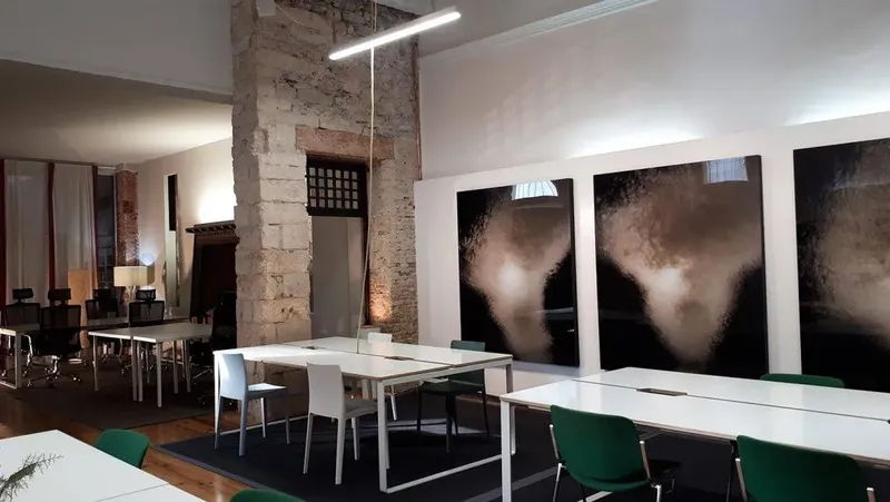 Photo des locaux de Nikau Place Du Theatre : espace de coworking à La Ciotat