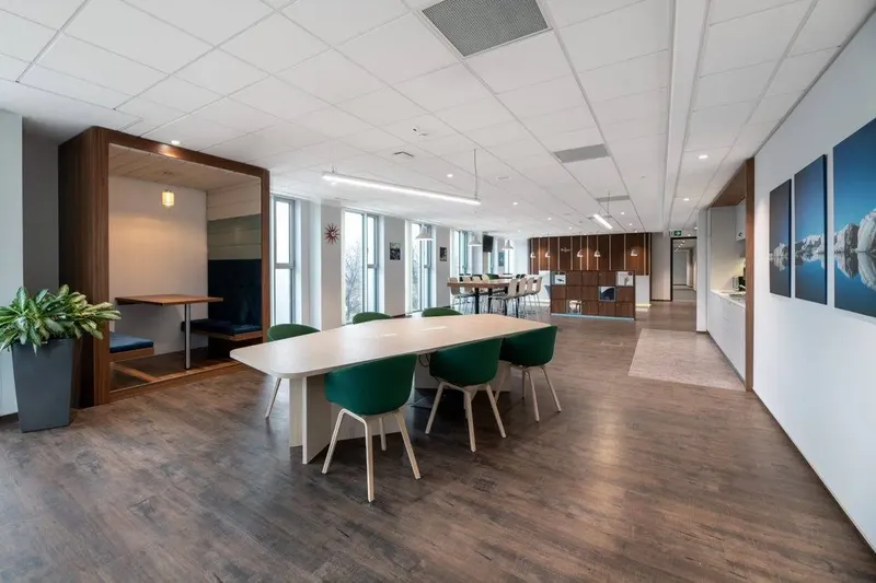 Photo des locaux de Regus Toulouse Remusat : espace de coworking à Toulouse Photo des locaux de Regus Toulouse Remusat : espace de coworking à Toulouse