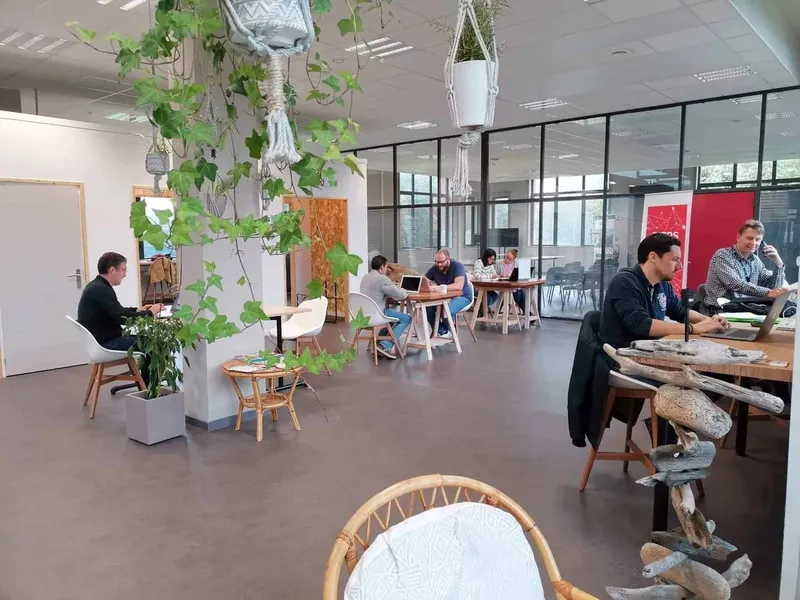 BATIMENT CFA: espace de coworking à Coutances: Photo des locaux, adresse, horaires et tarifs pour réserver un espace de travail BATIMENT CFA: espace de coworking à Coutances: Photo des locaux, adresse, horaires et tarifs pour réserver un espace de travail