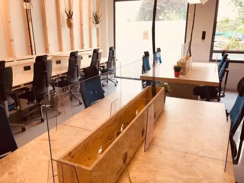BUREAU HAMELIN: espace de coworking à Paris 16: Photo des locaux, adresse, horaires et tarifs pour réserver un espace de travail BUREAU HAMELIN: espace de coworking à Paris 16: Photo des locaux, adresse, horaires et tarifs pour réserver un espace de travail