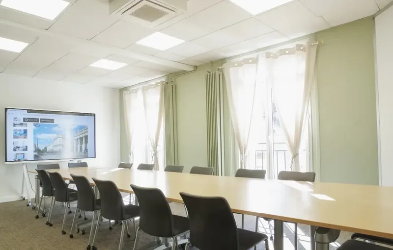 BURO CLUB BORDEAUX QUINCONCES: espace de coworking à Bordeaux: Photo des locaux, adresse, horaires et tarifs pour réserver un espace de travail BURO CLUB BORDEAUX QUINCONCES: espace de coworking à Bordeaux: Photo des locaux, adresse, horaires et tarifs pour réserver un espace de travail