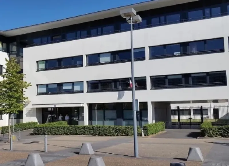 BURO CLUB CAEN: espace de coworking à Caen: Photo des locaux, adresse, horaires et tarifs pour réserver un espace de travail BURO CLUB CAEN: espace de coworking à Caen: Photo des locaux, adresse, horaires et tarifs pour réserver un espace de travail