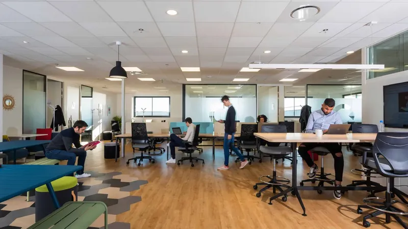 CAP COWORK ANGERS: espace de coworking à Angers: Photo des locaux, adresse, horaires et tarifs pour réserver un espace de travail