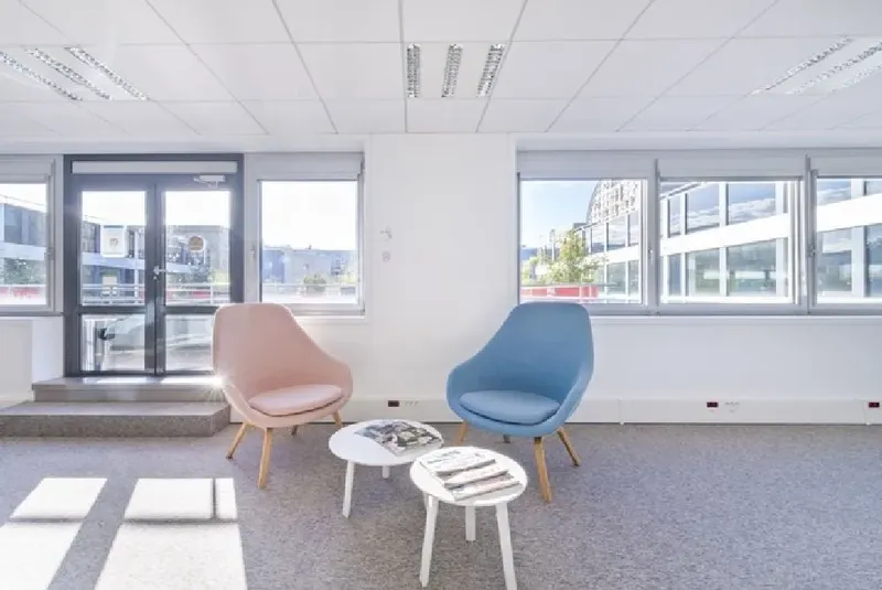 BLUE OFFICE NOISY LE GRAND: espace de coworking à Noisy Le Grand: Photo des locaux, adresse, horaires et tarifs pour réserver un espace de travail BLUE OFFICE NOISY LE GRAND: espace de coworking à Noisy Le Grand: Photo des locaux, adresse, horaires et tarifs pour réserver un espace de travail