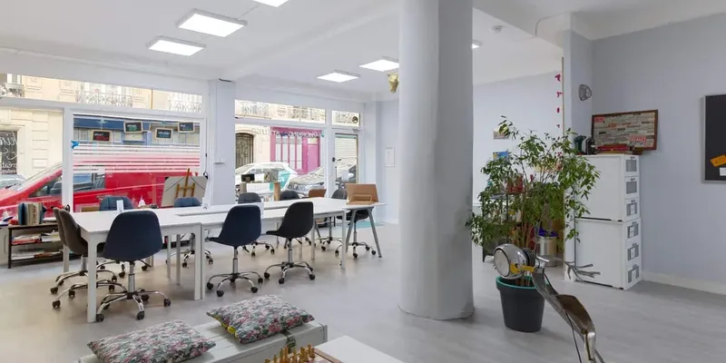 CREADEN: espace de coworking à Paris 18: Photo des locaux, adresse, horaires et tarifs pour réserver un espace de travail CREADEN: espace de coworking à Paris 18: Photo des locaux, adresse, horaires et tarifs pour réserver un espace de travail
