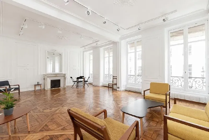 ESPACE LEON BEAUBOURG: espace de coworking à Paris 4: Photo des locaux, adresse, horaires et tarifs pour réserver un espace de travail ESPACE LEON BEAUBOURG: espace de coworking à Paris 4: Photo des locaux, adresse, horaires et tarifs pour réserver un espace de travail