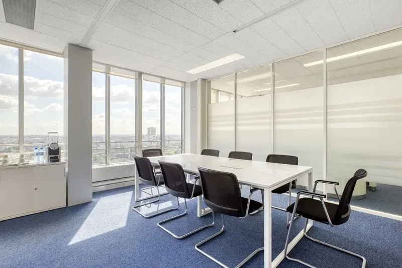 HQ PARIS BAGNOLET: espace de coworking à Paris 8: Photo des locaux, adresse, horaires et tarifs pour réserver un espace de travail
