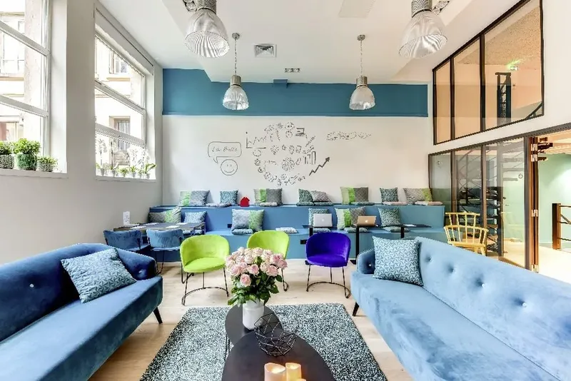 LA BULLE COWORKING: espace de coworking à Marseille 15: Photo des locaux, adresse, horaires et tarifs pour réserver un espace de travail LA BULLE COWORKING: espace de coworking à Marseille 15: Photo des locaux, adresse, horaires et tarifs pour réserver un espace de travail