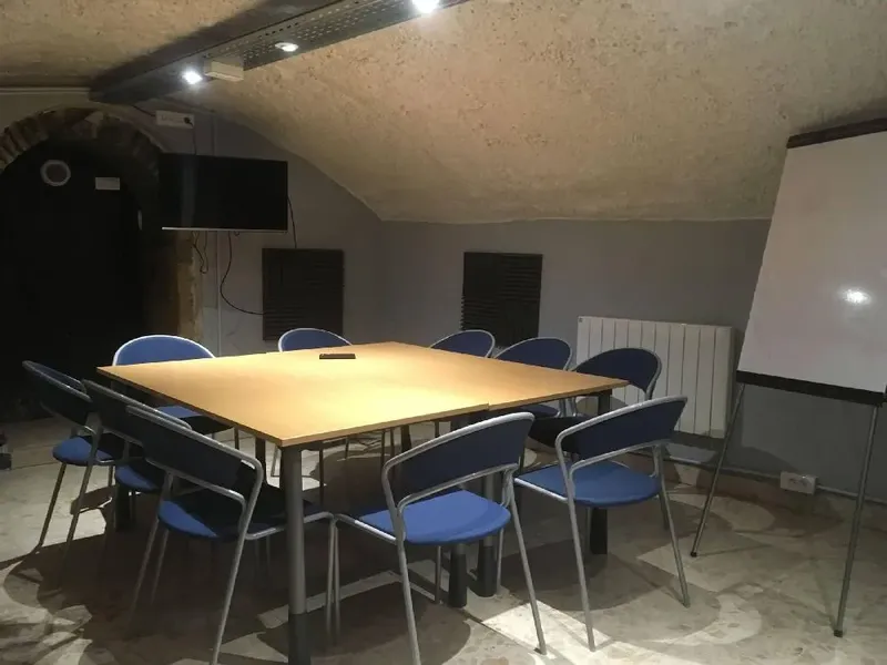 LE LOFT TRIANGLE D'OR: espace de coworking à Paris 8: Photo des locaux, adresse, horaires et tarifs pour réserver un espace de travail LE LOFT TRIANGLE D'OR: espace de coworking à Paris 8: Photo des locaux, adresse, horaires et tarifs pour réserver un espace de travail