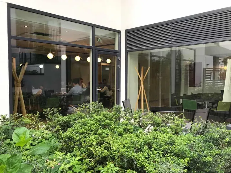 LE PATIO PARIS: espace de coworking à Paris 16: Photo des locaux, adresse, horaires et tarifs pour réserver un espace de travail LE PATIO PARIS: espace de coworking à Paris 16: Photo des locaux, adresse, horaires et tarifs pour réserver un espace de travail