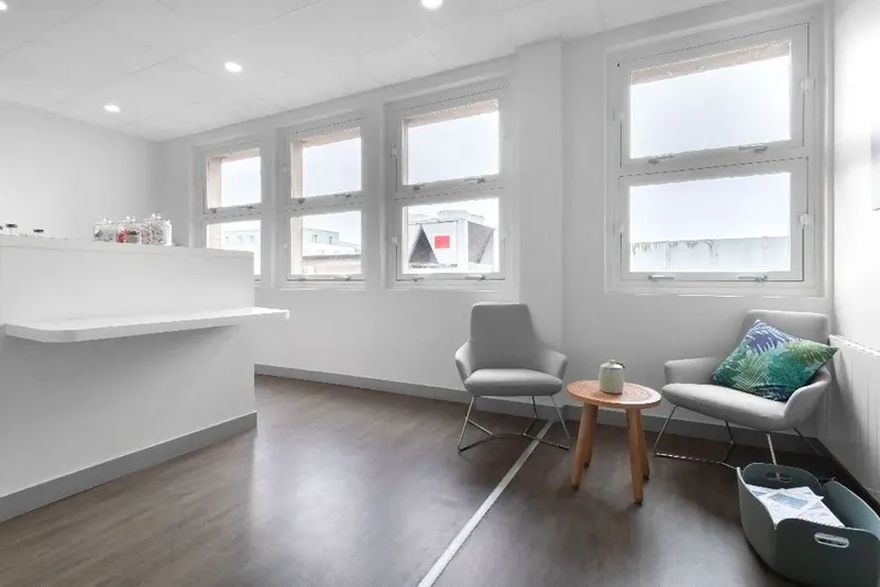 REGUS AMIENS GARE: espace de coworking à Amiens: Photo des locaux, adresse, horaires et tarifs pour réserver un espace de travail