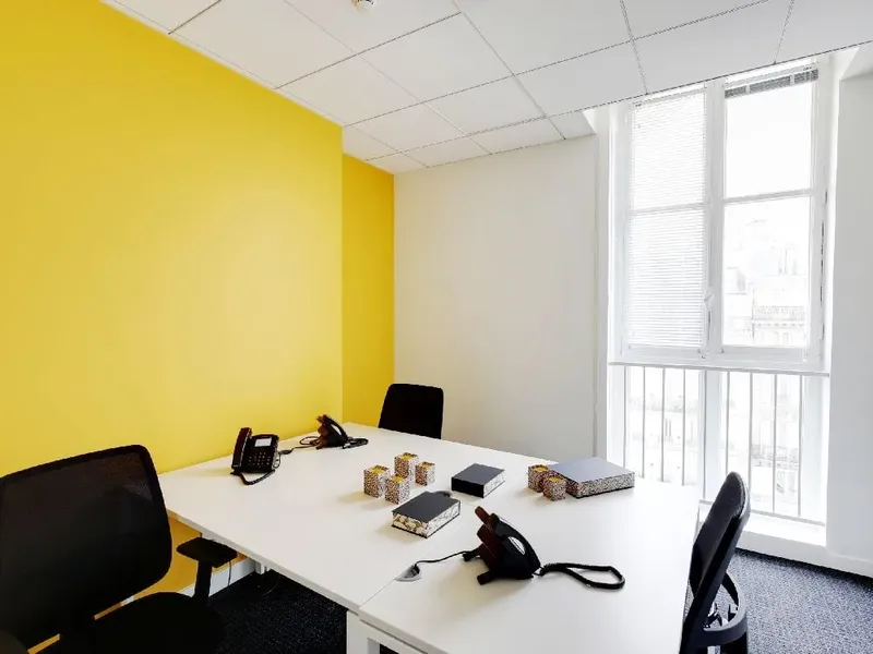 REGUS PARIS GARE DU NORD: espace de coworking à Paris 10: Photo des locaux, adresse, horaires et tarifs pour réserver un espace de travail REGUS PARIS GARE DU NORD: espace de coworking à Paris 10: Photo des locaux, adresse, horaires et tarifs pour réserver un espace de travail