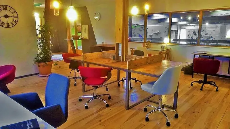 HOTEL CAMPANILE LE MANS CENTRE GARE: espace de coworking à Le Mans: Photo des locaux, adresse, horaires et tarifs pour réserver un espace de travail HOTEL CAMPANILE LE MANS CENTRE GARE: espace de coworking à Le Mans: Photo des locaux, adresse, horaires et tarifs pour réserver un espace de travail