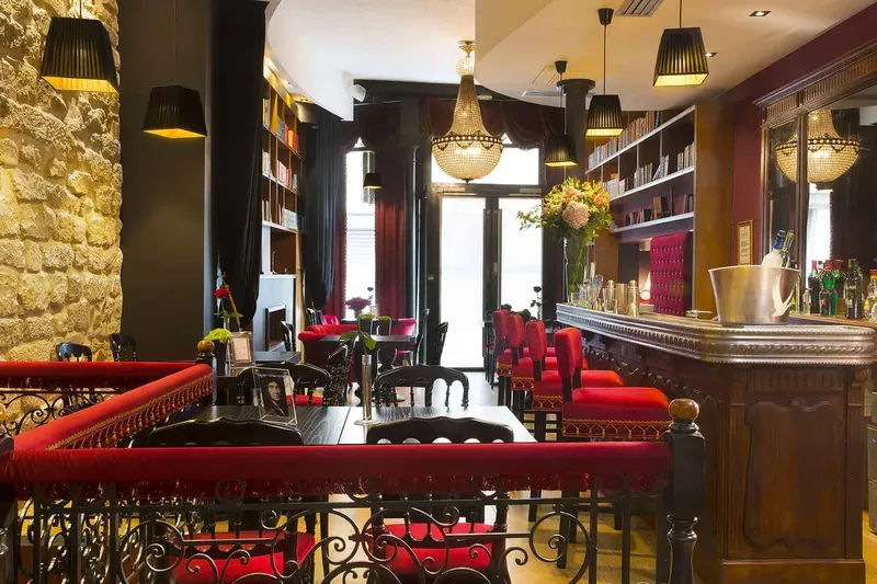 HOTEL LES THEATRES: espace de coworking à Paris 2: Photo des locaux, adresse, horaires et tarifs pour réserver un espace de travail HOTEL LES THEATRES: espace de coworking à Paris 2: Photo des locaux, adresse, horaires et tarifs pour réserver un espace de travail