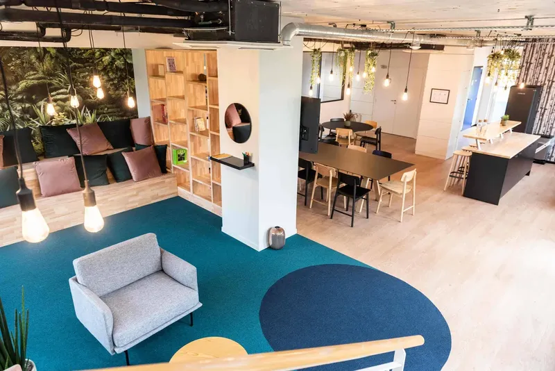 LA MAISON DU COWORKING RENNES MONNAIE: espace de coworking à Rennes: Photo des locaux, adresse, horaires et tarifs pour réserver un espace de travail LA MAISON DU COWORKING RENNES MONNAIE: espace de coworking à Rennes: Photo des locaux, adresse, horaires et tarifs pour réserver un espace de travail