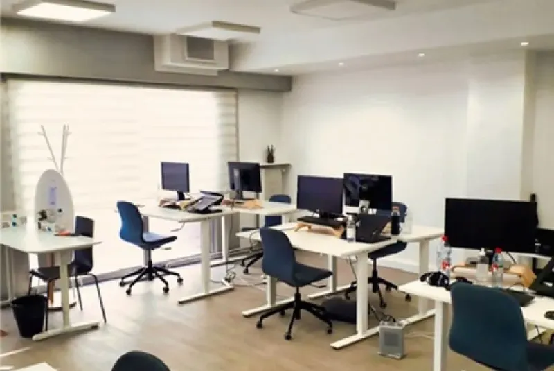 SESAME COWORKING: espace de coworking à Paris 7: Photo des locaux, adresse, horaires et tarifs pour réserver un espace de travail