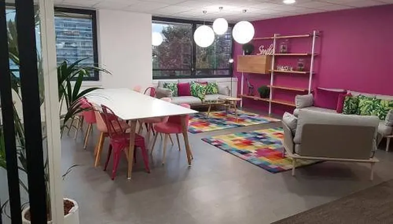 ABSIS: espace de coworking à Boulogne Billancourt: Photo des locaux, adresse, horaires et tarifs pour réserver un espace de travail ABSIS: espace de coworking à Boulogne Billancourt: Photo des locaux, adresse, horaires et tarifs pour réserver un espace de travail