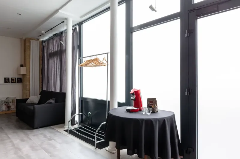 ACCROTERRE: lieu événementiel à Paris 11: Photo des locaux, adresse, horaires et tarifs pour réserver un espace de travail ACCROTERRE: lieu événementiel à Paris 11: Photo des locaux, adresse, horaires et tarifs pour réserver un espace de travail