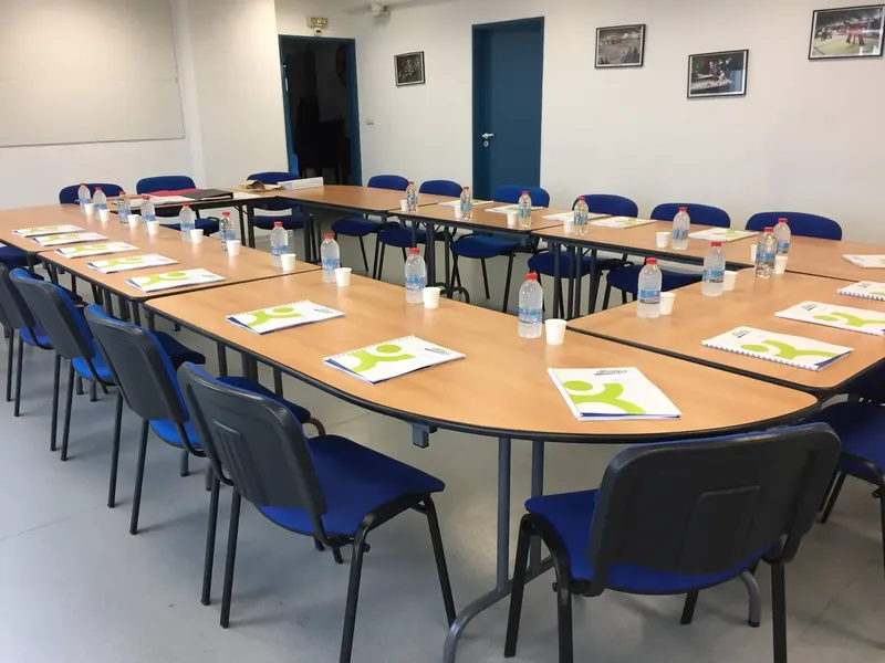 ALBI EXPOS: espace de coworking à Le Sequestre: Photo des locaux, adresse, horaires et tarifs pour réserver un espace de travail ALBI EXPOS: espace de coworking à Le Sequestre: Photo des locaux, adresse, horaires et tarifs pour réserver un espace de travail