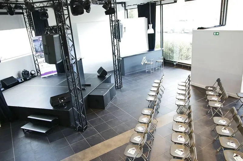 ARKOPOL: espace de coworking à Tours: Photo des locaux, adresse, horaires et tarifs pour réserver un espace de travail