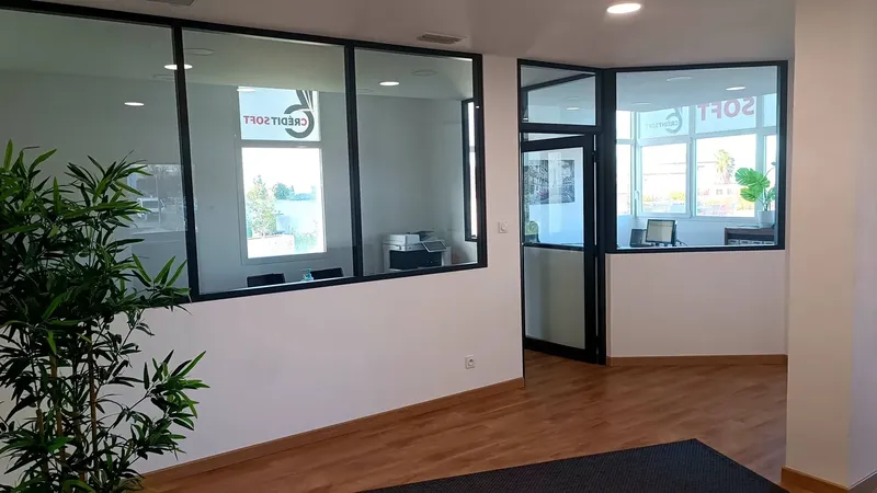 BEZIERS COURONDELLE: espace de coworking à Béziers: Photo des locaux, adresse, horaires et tarifs pour réserver un espace de travail BEZIERS COURONDELLE: espace de coworking à Béziers: Photo des locaux, adresse, horaires et tarifs pour réserver un espace de travail