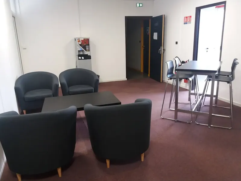 BSS ENTREPRISES: espace de coworking à Besancon: Photo des locaux, adresse, horaires et tarifs pour réserver un espace de travail