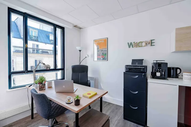 BUREAU 83: espace de coworking à Paris 10: Photo des locaux, adresse, horaires et tarifs pour réserver un espace de travail BUREAU 83: espace de coworking à Paris 10: Photo des locaux, adresse, horaires et tarifs pour réserver un espace de travail