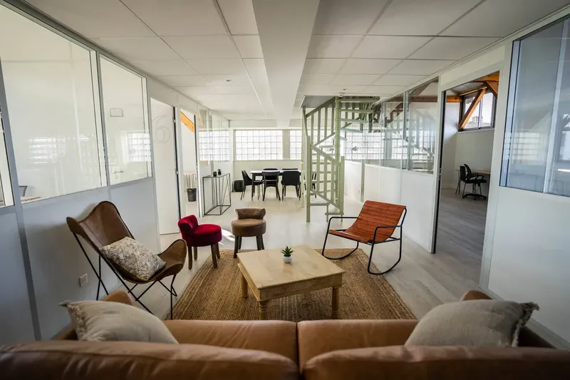 BUREAUX & CO PARIS MALAKOFF: espace de coworking à Paris 7: Photo des locaux, adresse, horaires et tarifs pour réserver un espace de travail BUREAUX & CO PARIS MALAKOFF: espace de coworking à Paris 7: Photo des locaux, adresse, horaires et tarifs pour réserver un espace de travail