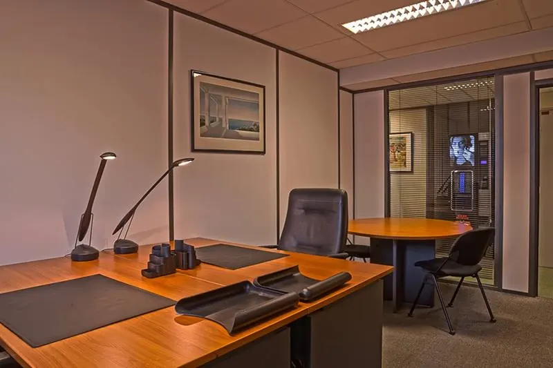 BURO CLUB PARIS LEVALLOIS: espace de coworking à Paris 8: Photo des locaux, adresse, horaires et tarifs pour réserver un espace de travail BURO CLUB PARIS LEVALLOIS: espace de coworking à Paris 8: Photo des locaux, adresse, horaires et tarifs pour réserver un espace de travail
