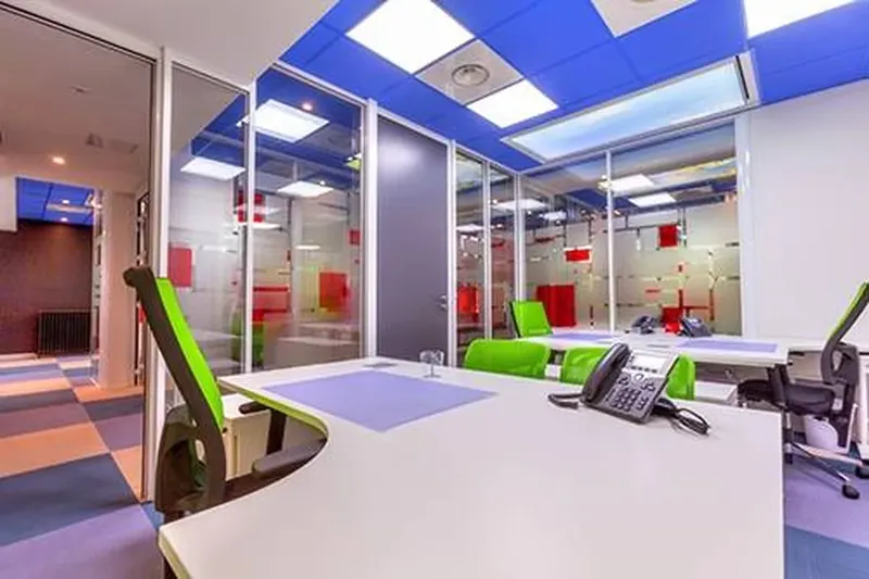 BURO CLUB PARIS REPUBLIQUE: espace de coworking à Paris 8: Photo des locaux, adresse, horaires et tarifs pour réserver un espace de travail BURO CLUB PARIS REPUBLIQUE: espace de coworking à Paris 8: Photo des locaux, adresse, horaires et tarifs pour réserver un espace de travail