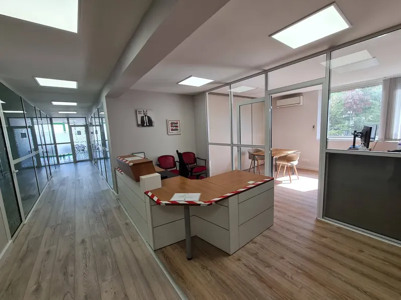BURO CLUB PUGET SUR ARGENS: espace de coworking à Puget Sur Argens: Photo des locaux, adresse, horaires et tarifs pour réserver un espace de travail BURO CLUB PUGET SUR ARGENS: espace de coworking à Puget Sur Argens: Photo des locaux, adresse, horaires et tarifs pour réserver un espace de travail