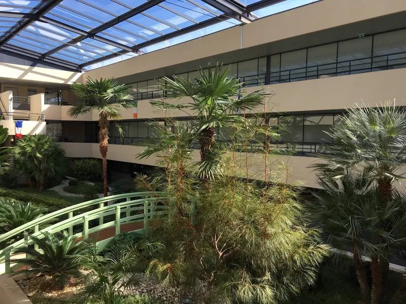 BURO CLUB SOPHIA ANTIPOLIS: espace de coworking à Valbonne: Photo des locaux, adresse, horaires et tarifs pour réserver un espace de travail BURO CLUB SOPHIA ANTIPOLIS: espace de coworking à Valbonne: Photo des locaux, adresse, horaires et tarifs pour réserver un espace de travail