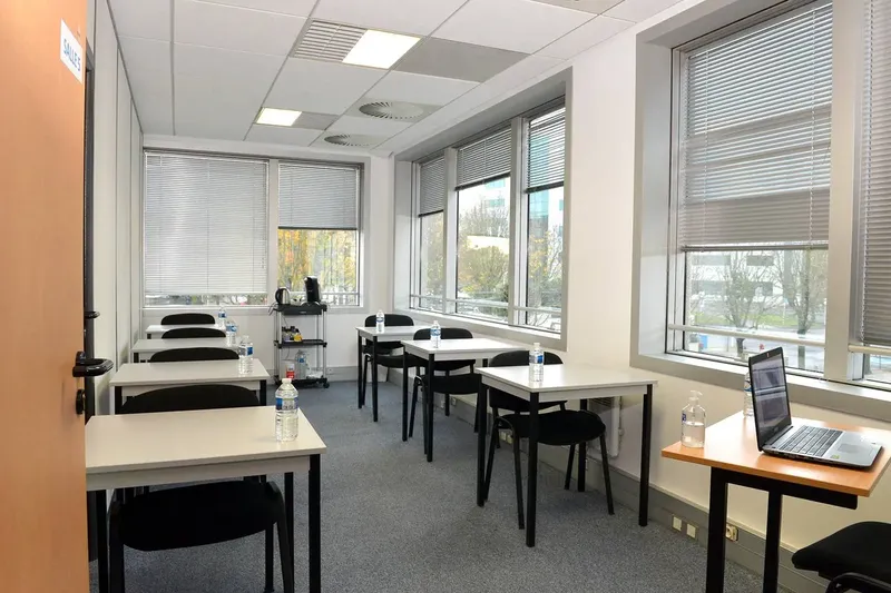 CENTRE D'AFFAIRES YSO: espace de coworking à Villepinte: Photo des locaux, adresse, horaires et tarifs pour réserver un espace de travail