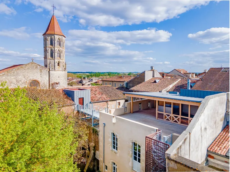 LABORATOIRE INNOVATION RURALE: espace de coworking à Fleurance: Photo des locaux, adresse, horaires et tarifs pour réserver un espace de travail