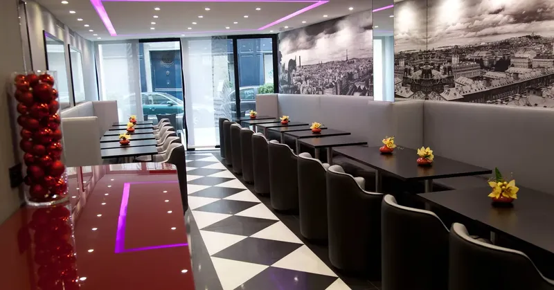 L'EMPIRE PARIS: espace de coworking à Paris 1: Photo des locaux, adresse, horaires et tarifs pour réserver un espace de travail L'EMPIRE PARIS: espace de coworking à Paris 1: Photo des locaux, adresse, horaires et tarifs pour réserver un espace de travail