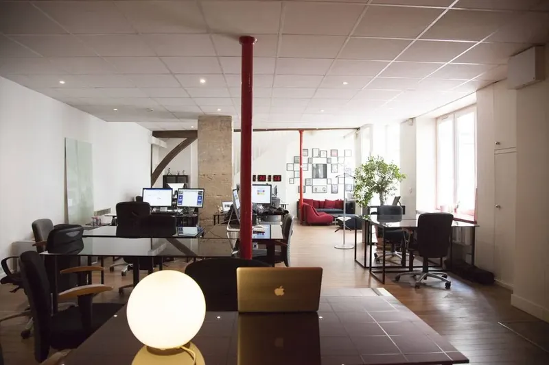 LES BUREAUX LOUIS BLANC: espace de coworking à Paris 10: Photo des locaux, adresse, horaires et tarifs pour réserver un espace de travail LES BUREAUX LOUIS BLANC: espace de coworking à Paris 10: Photo des locaux, adresse, horaires et tarifs pour réserver un espace de travail