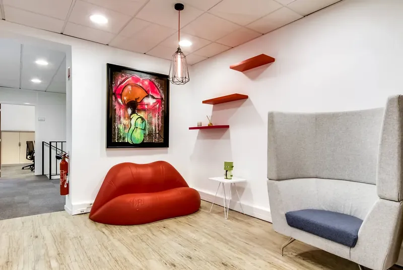 SPACE2BE: espace de coworking à Paris 15: Photo des locaux, adresse, horaires et tarifs pour réserver un espace de travail SPACE2BE: espace de coworking à Paris 15: Photo des locaux, adresse, horaires et tarifs pour réserver un espace de travail