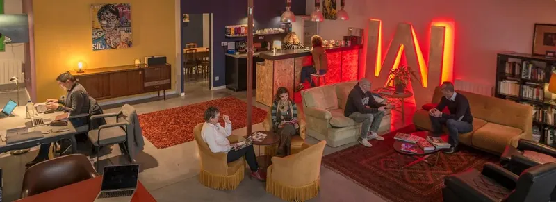 WAW WORK ANOTHER WAY: espace de coworking à Narbonne: Photo des locaux, adresse, horaires et tarifs pour réserver un espace de travail WAW WORK ANOTHER WAY: espace de coworking à Narbonne: Photo des locaux, adresse, horaires et tarifs pour réserver un espace de travail