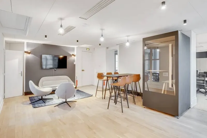 DESKEO PARIS ESTIENNE D'ORVES: espace de coworking à Paris 9: Photo des locaux, adresse, horaires et tarifs pour réserver un espace de travail DESKEO PARIS ESTIENNE D'ORVES: espace de coworking à Paris 9: Photo des locaux, adresse, horaires et tarifs pour réserver un espace de travail